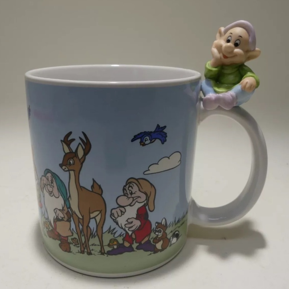 Vintage Disney mug Snow White with Dopey on Handle